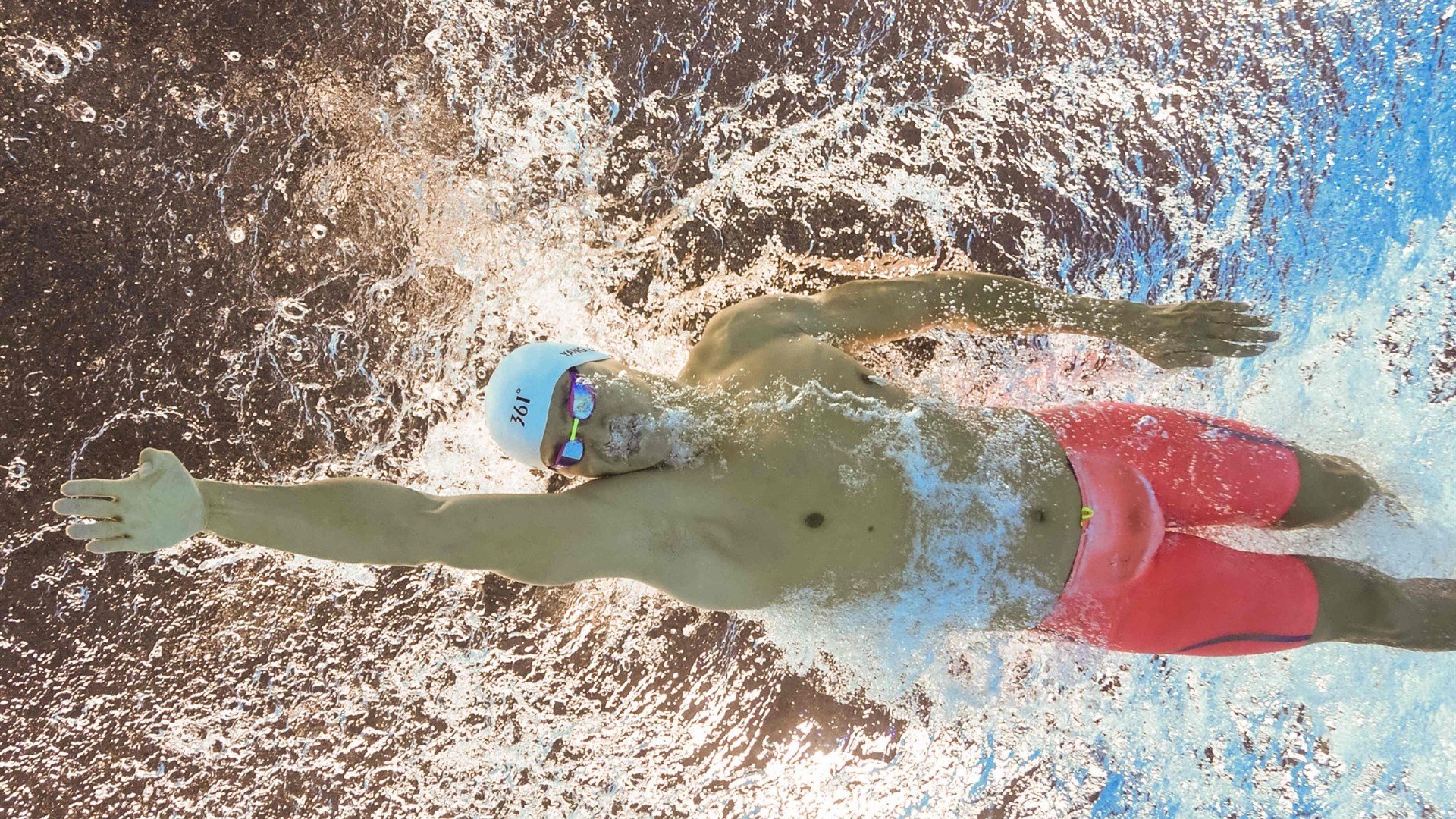 Jiu You-尼克斯球迷热情高涨，主场气氛火爆，尼克斯队球迷